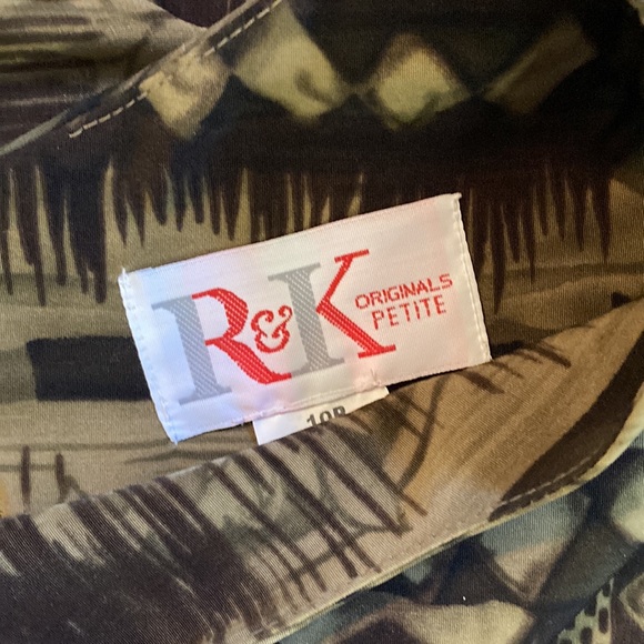 Y2K style Maxi dress size 10P neutral, unique, interesting print. R and K - Picture 4 of 7